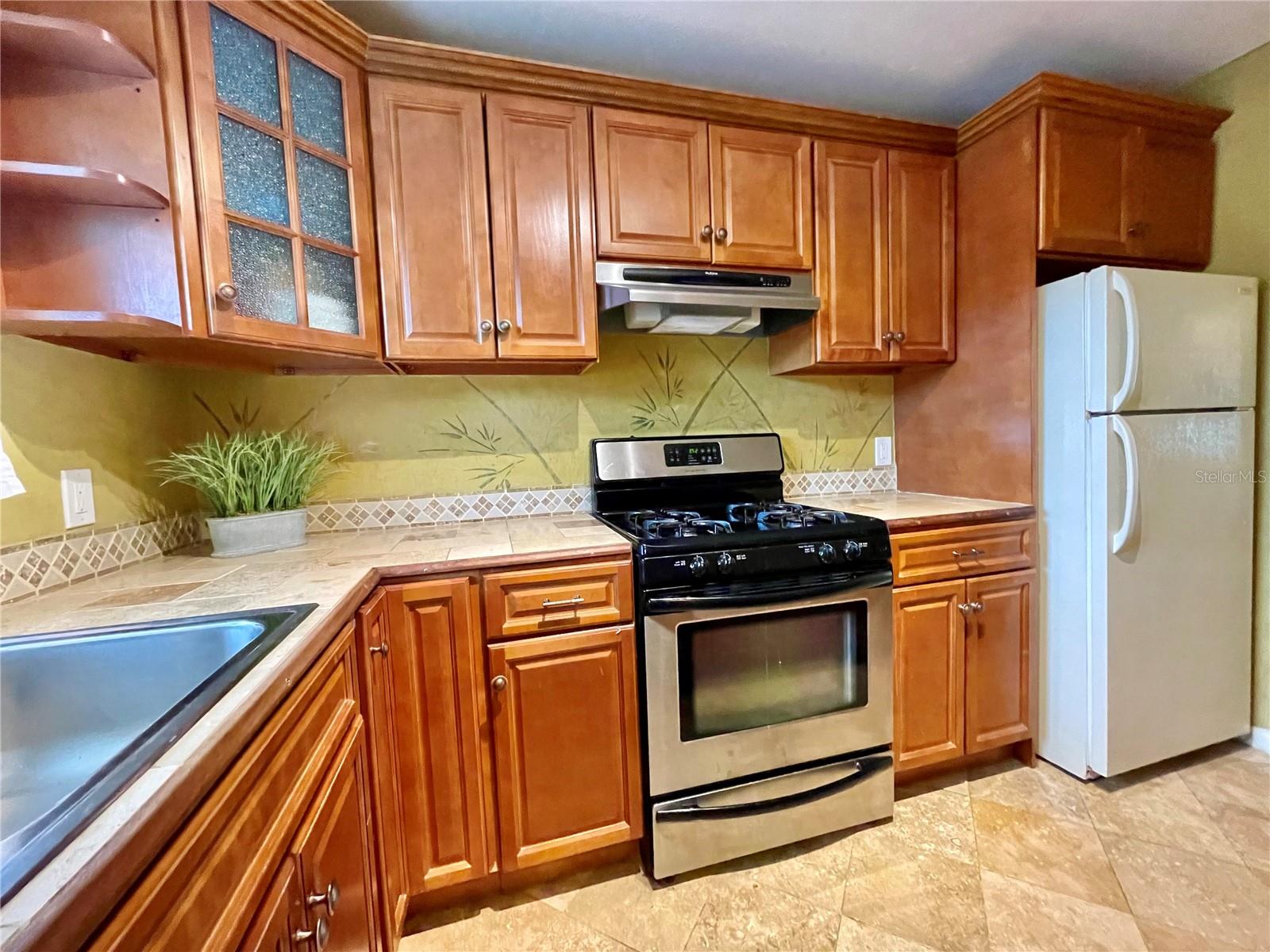 100 EL CAMINO DR #308