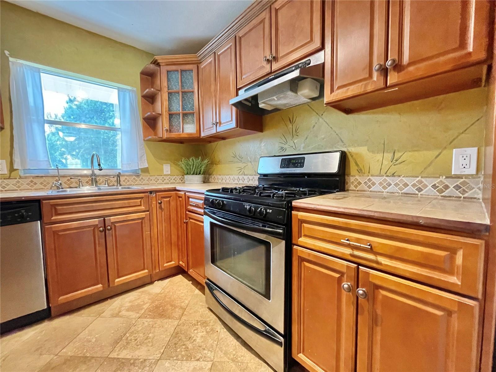 100 EL CAMINO DR #308