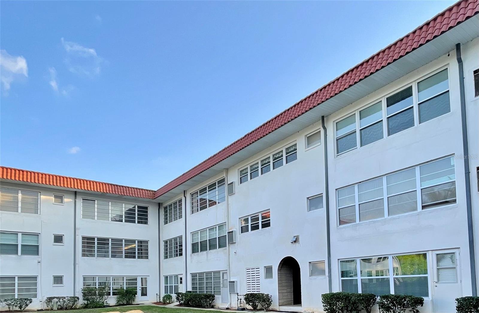 100 EL CAMINO DR #308