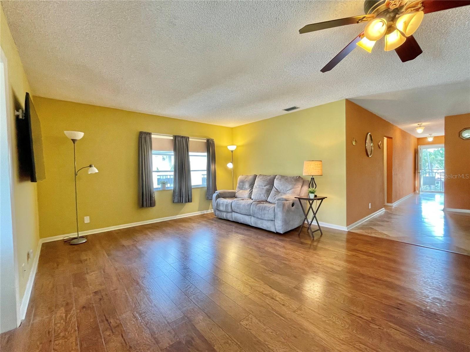 100 EL CAMINO DR #308