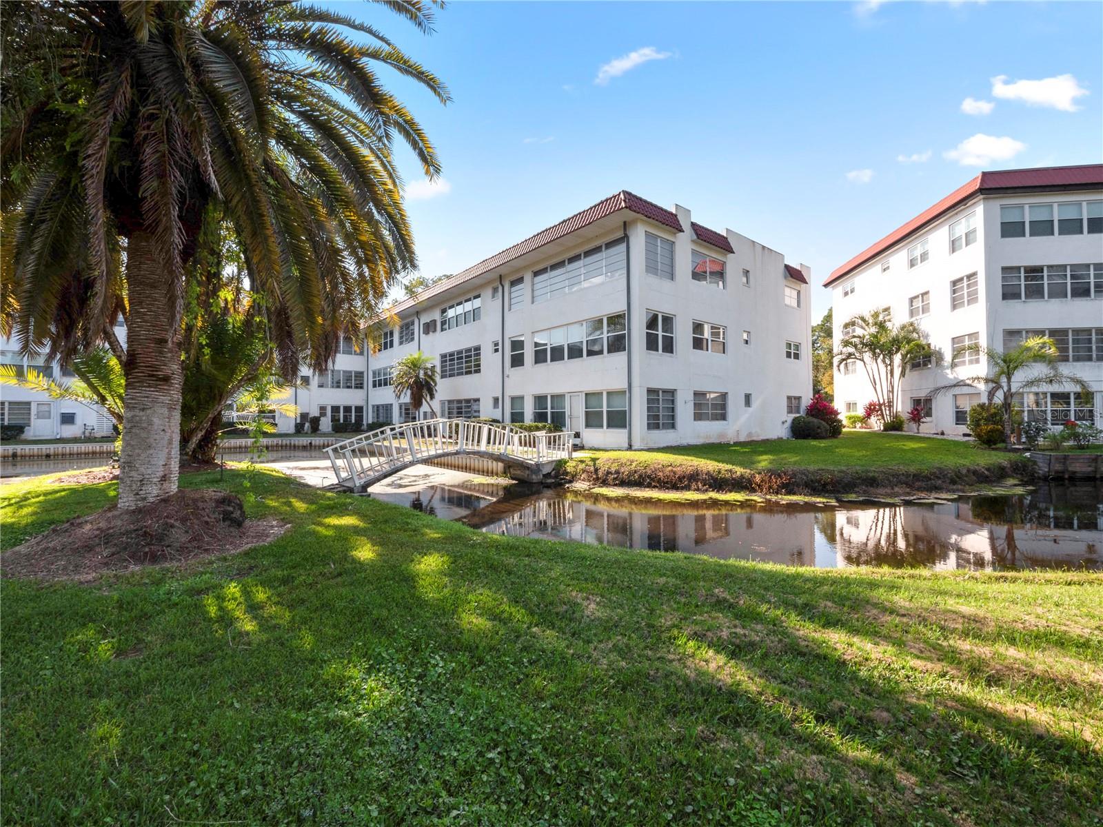 100 EL CAMINO DR #308