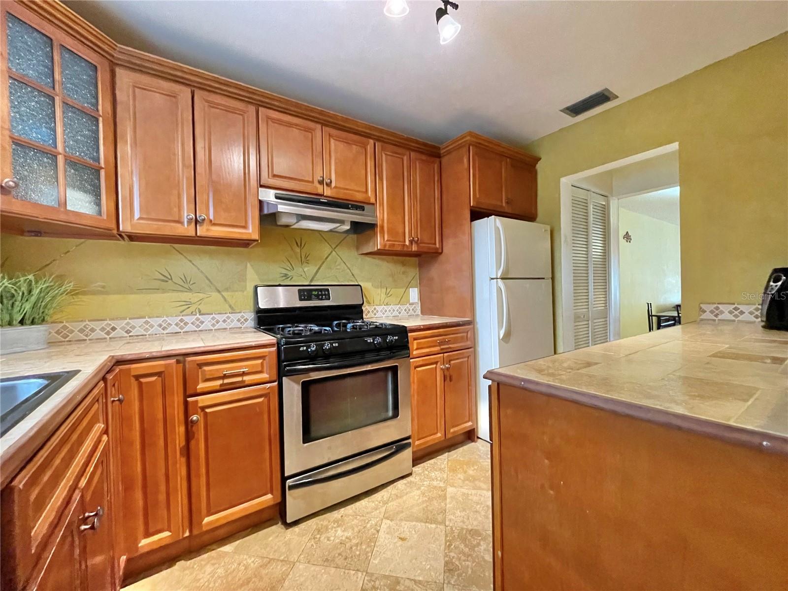 100 EL CAMINO DR #308