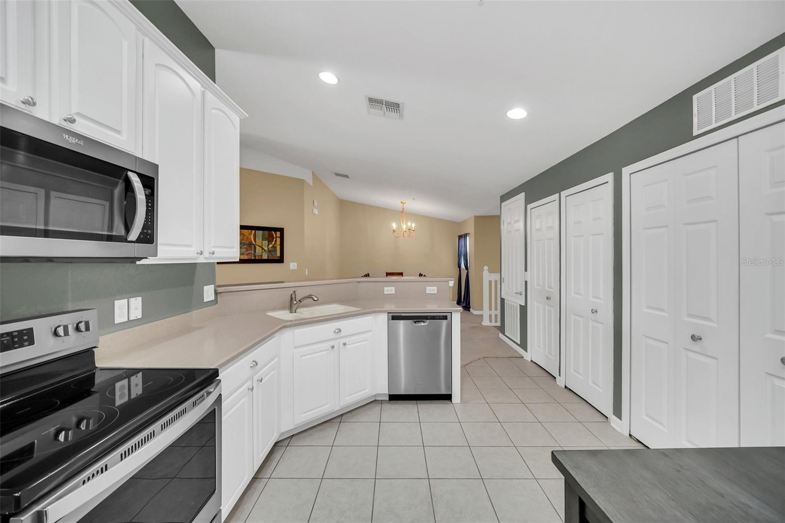 8366 QUIMBY CIR #8366