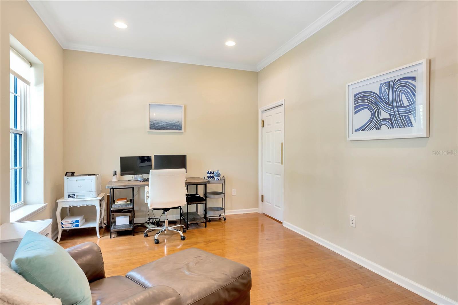 1352 CELEBRATION AVE