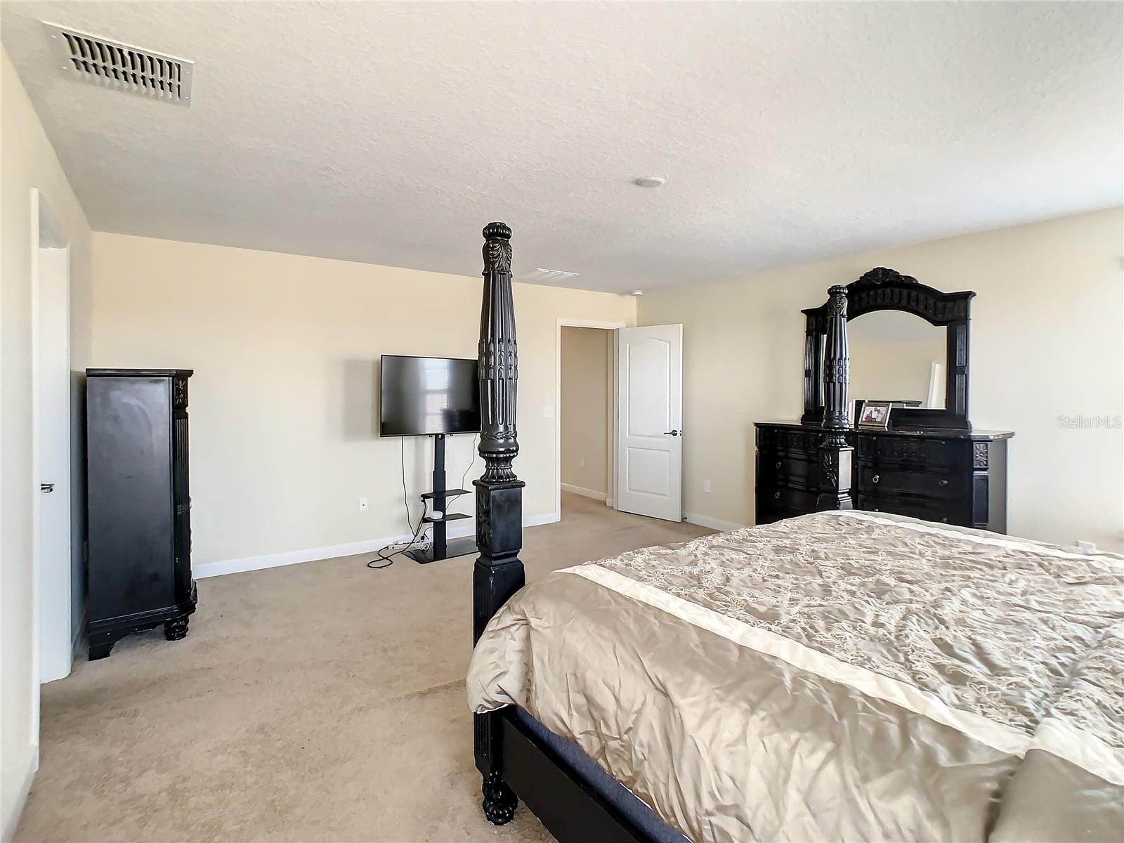 4317 SUMMER BREEZE WAY