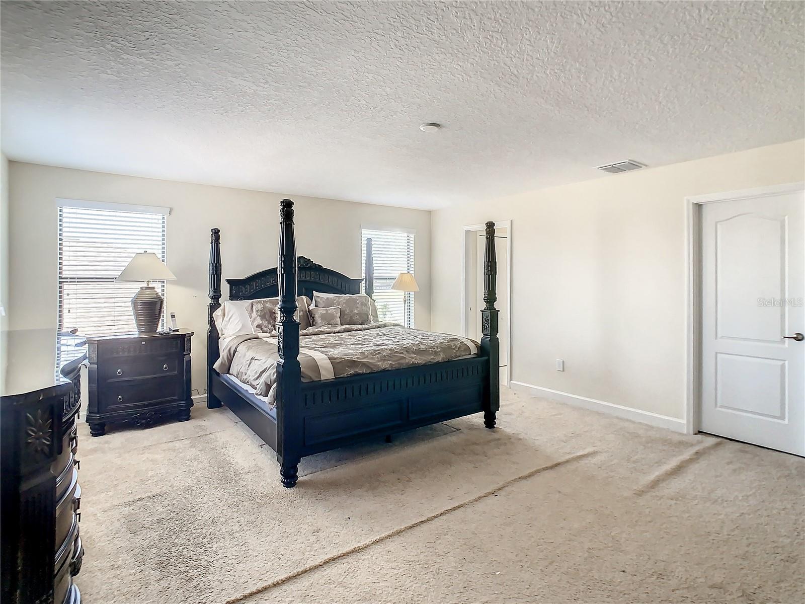 4317 SUMMER BREEZE WAY