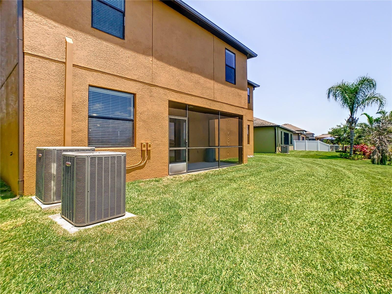 4317 SUMMER BREEZE WAY