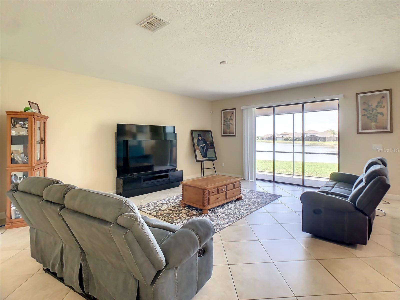 4317 SUMMER BREEZE WAY