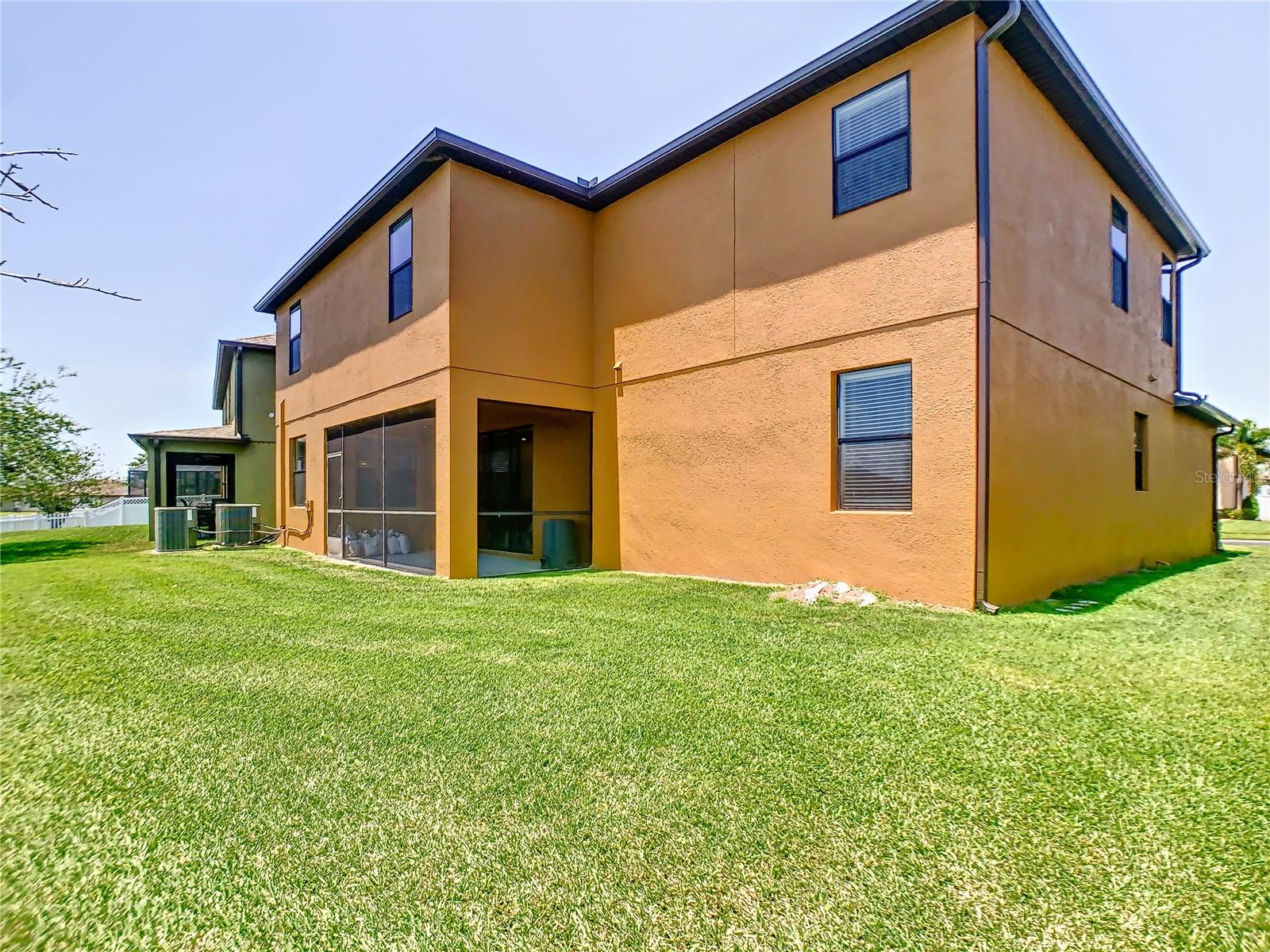 4317 SUMMER BREEZE WAY