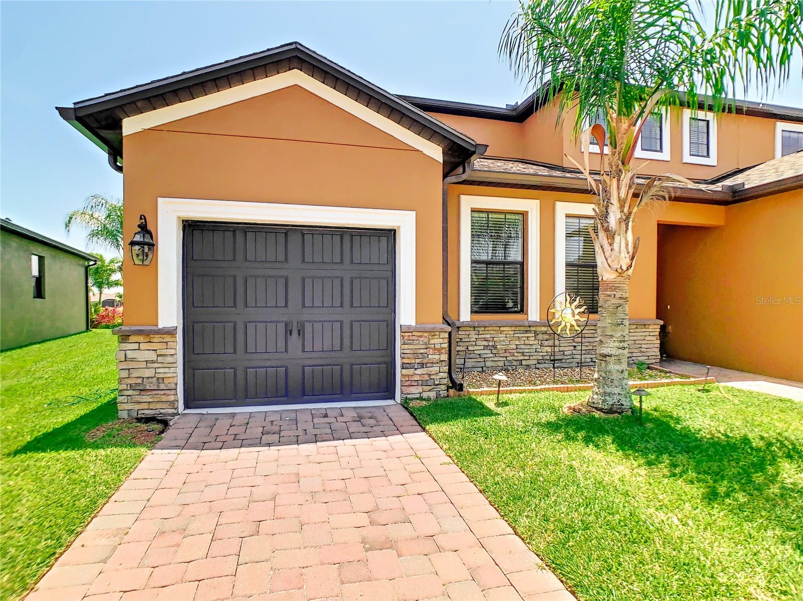 4317 SUMMER BREEZE WAY