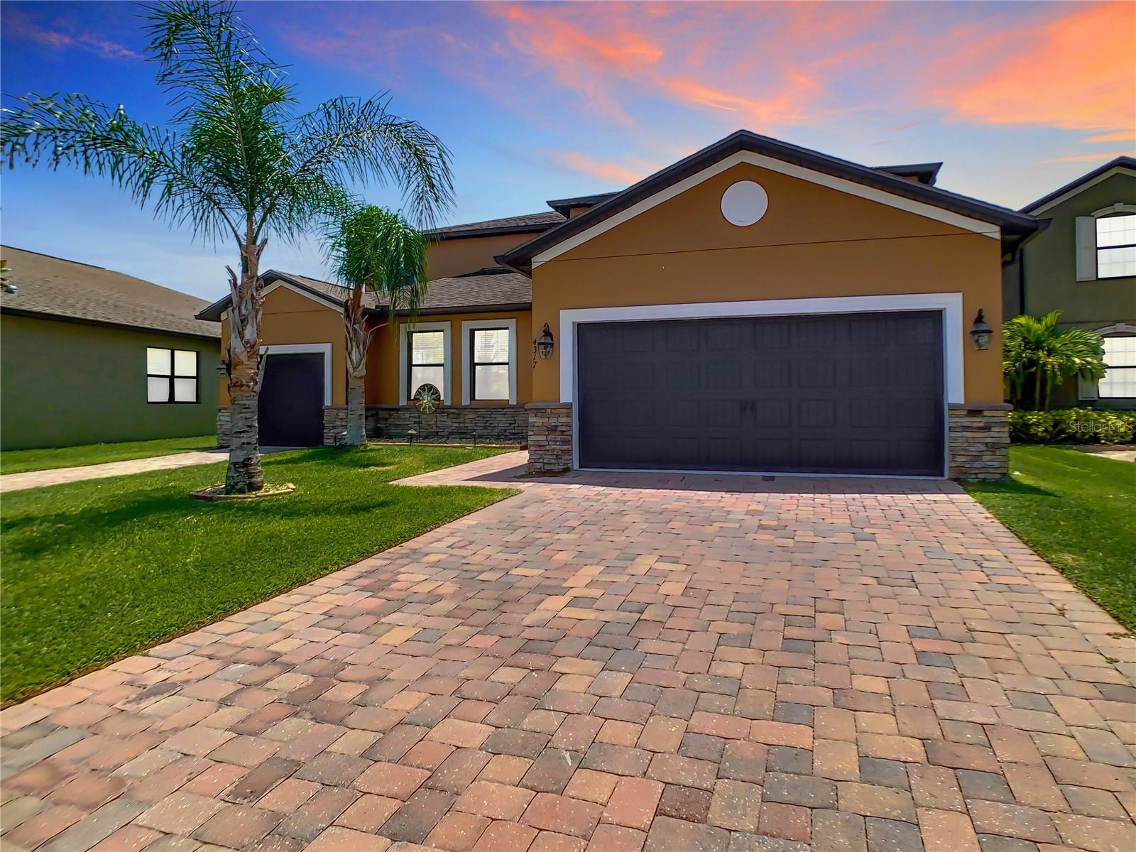 4317 SUMMER BREEZE WAY