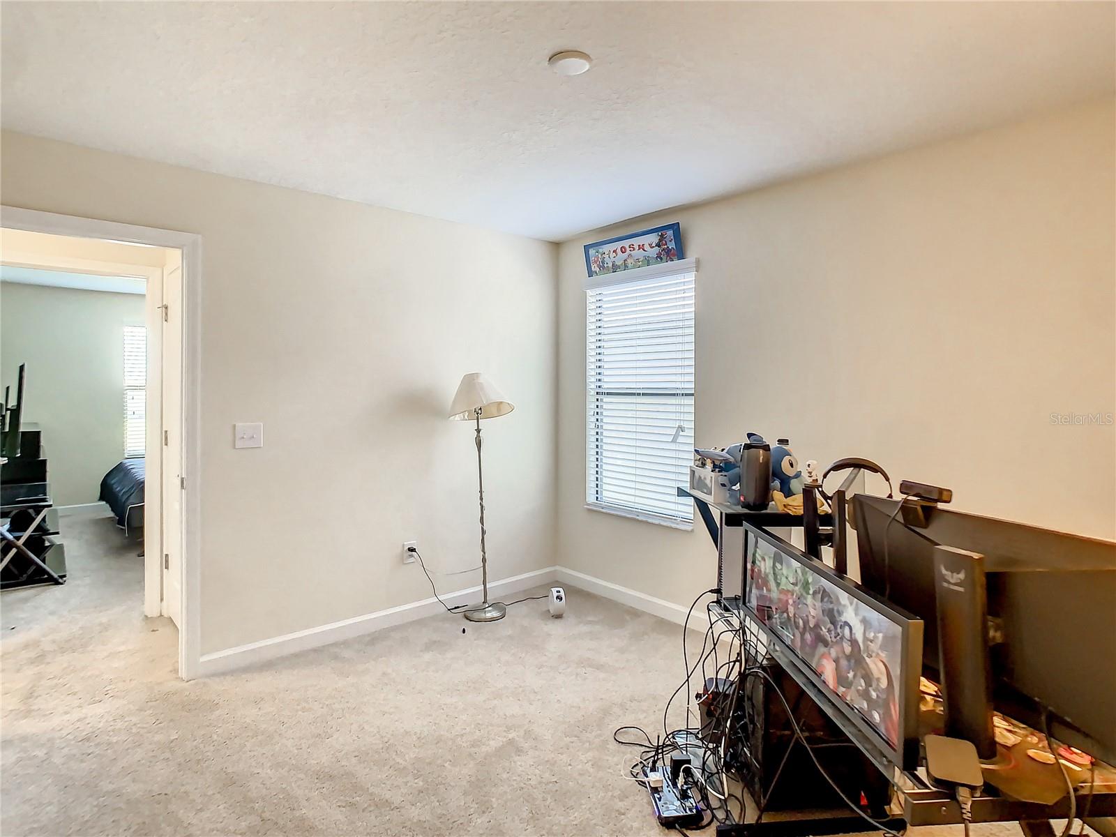 4317 SUMMER BREEZE WAY