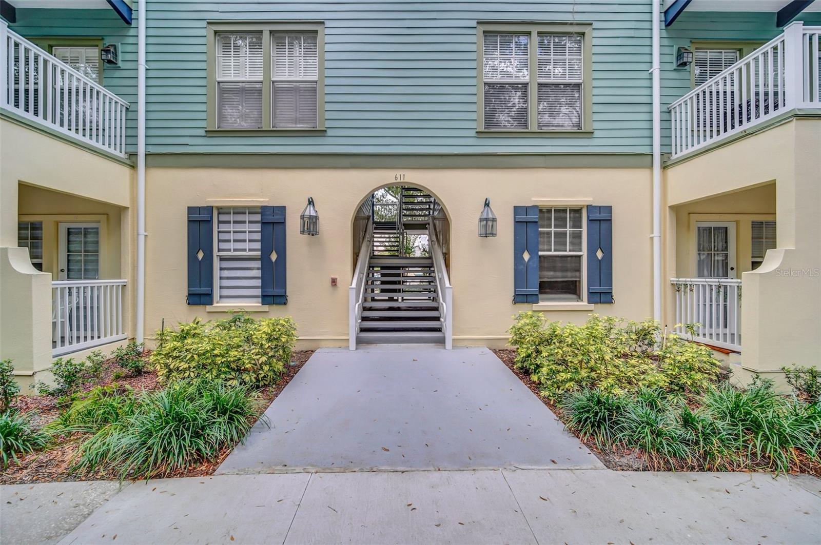 611 CAMPUS ST #350