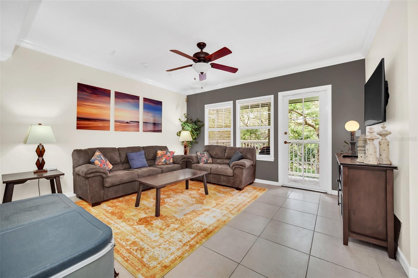 611 CAMPUS ST #350
