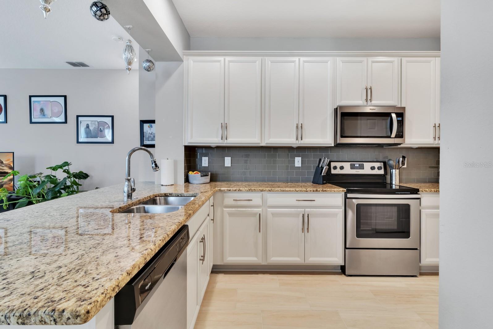 5674 CYPRESS HILL RD