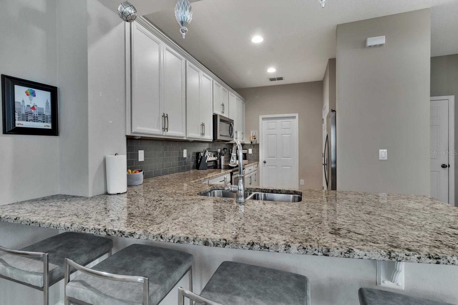 5674 CYPRESS HILL RD