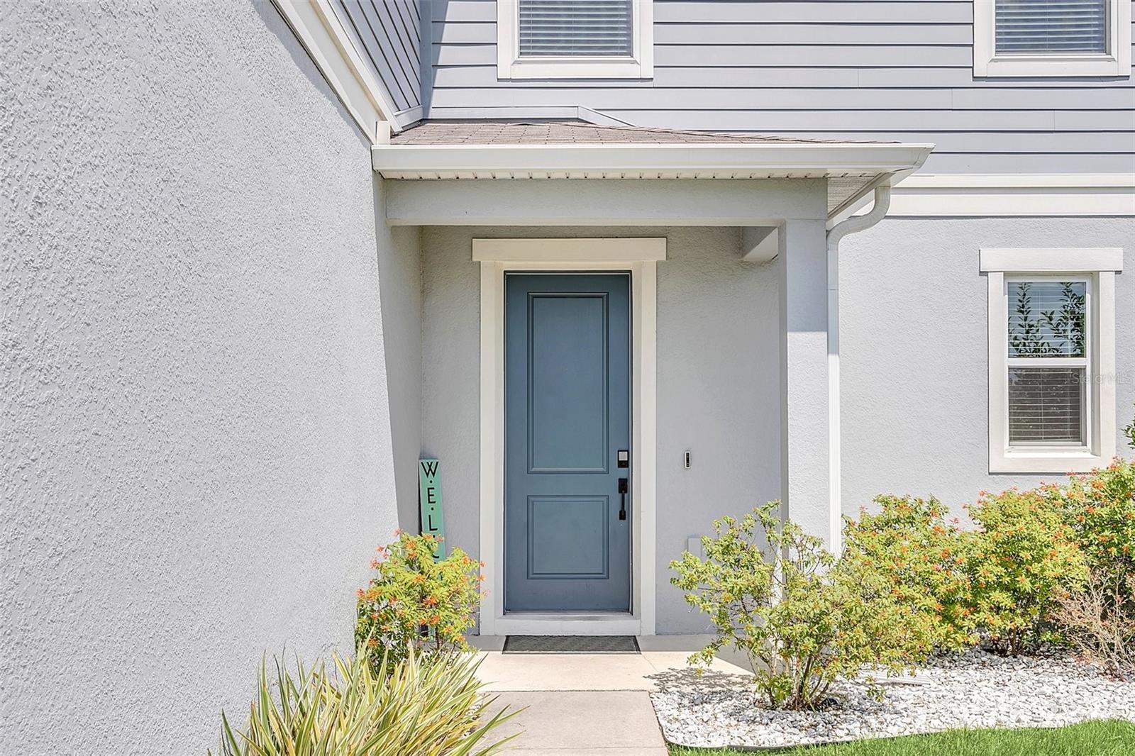 3081 LAKES CREST AVE