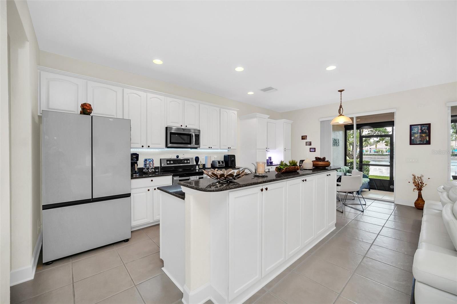 8383 RIVERDALE LN #1