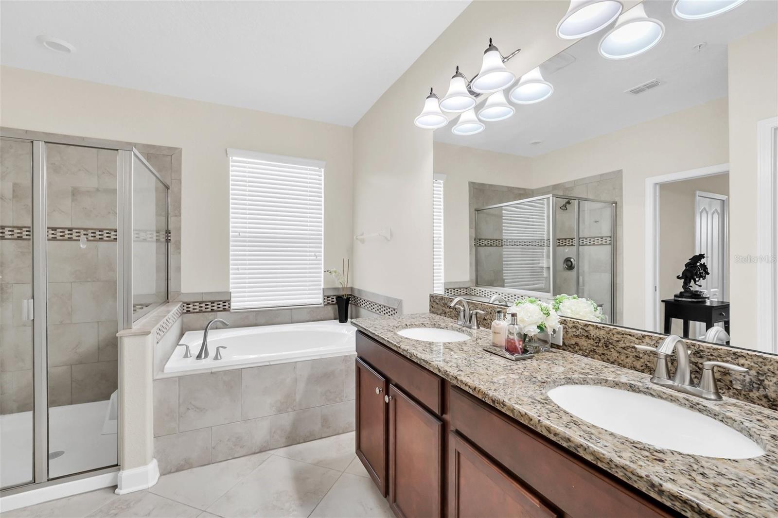 1221 LONG COVE LOOP #1221