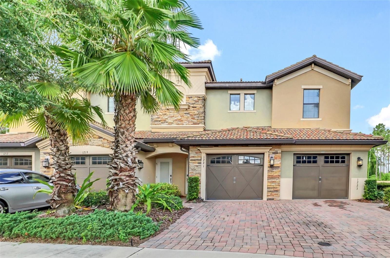 1221 LONG COVE LOOP #1221