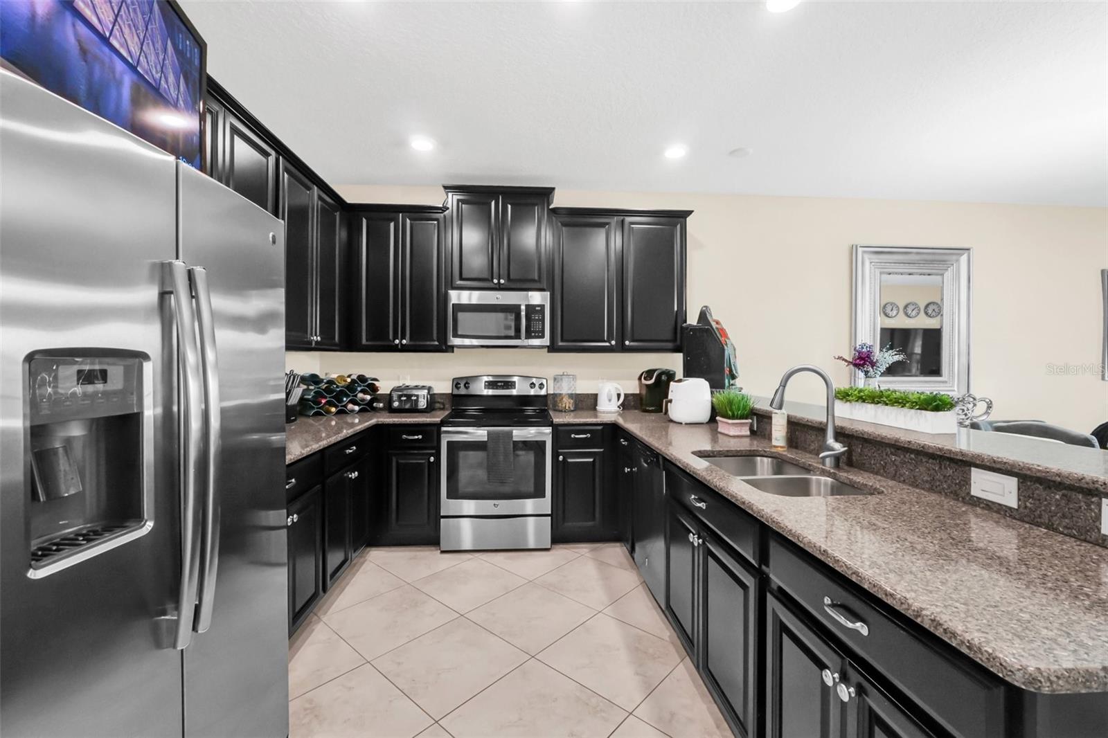 1221 LONG COVE LOOP #1221