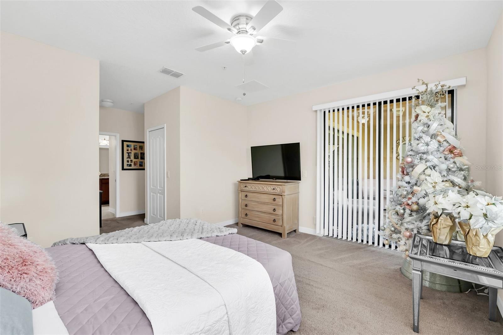 1221 LONG COVE LOOP #1221