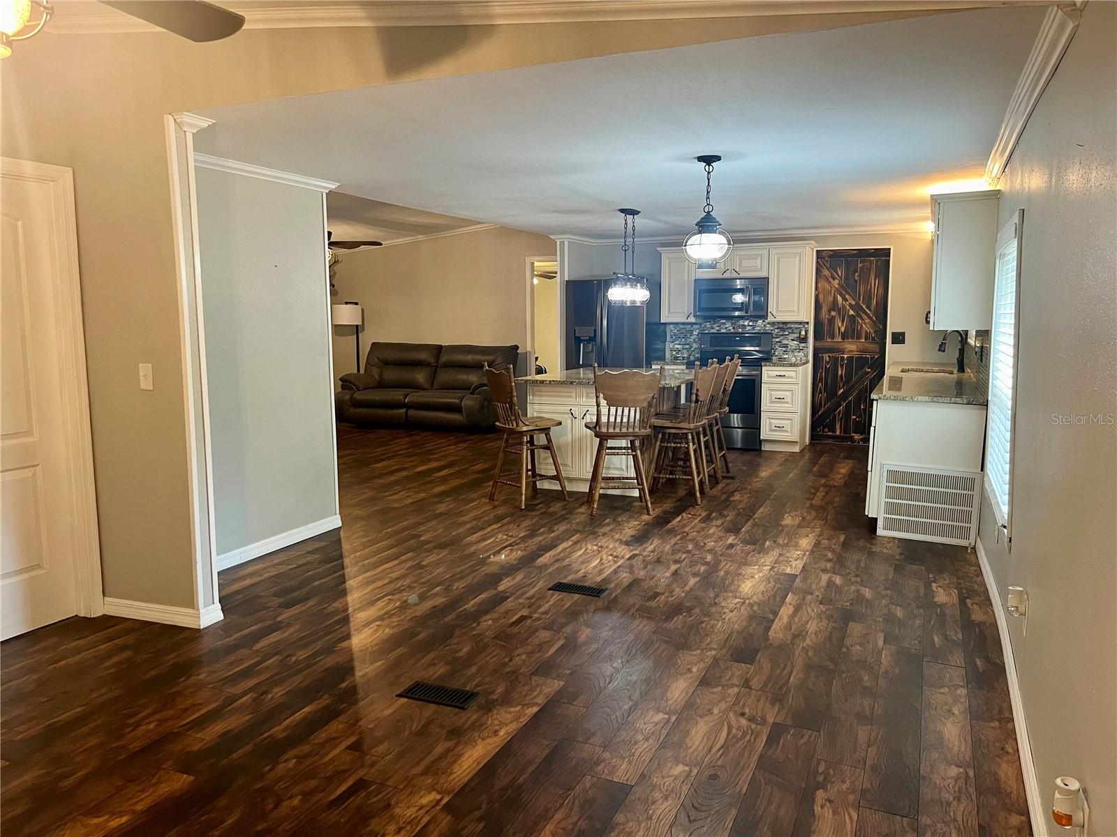 12601 COUNTRYLAND DR