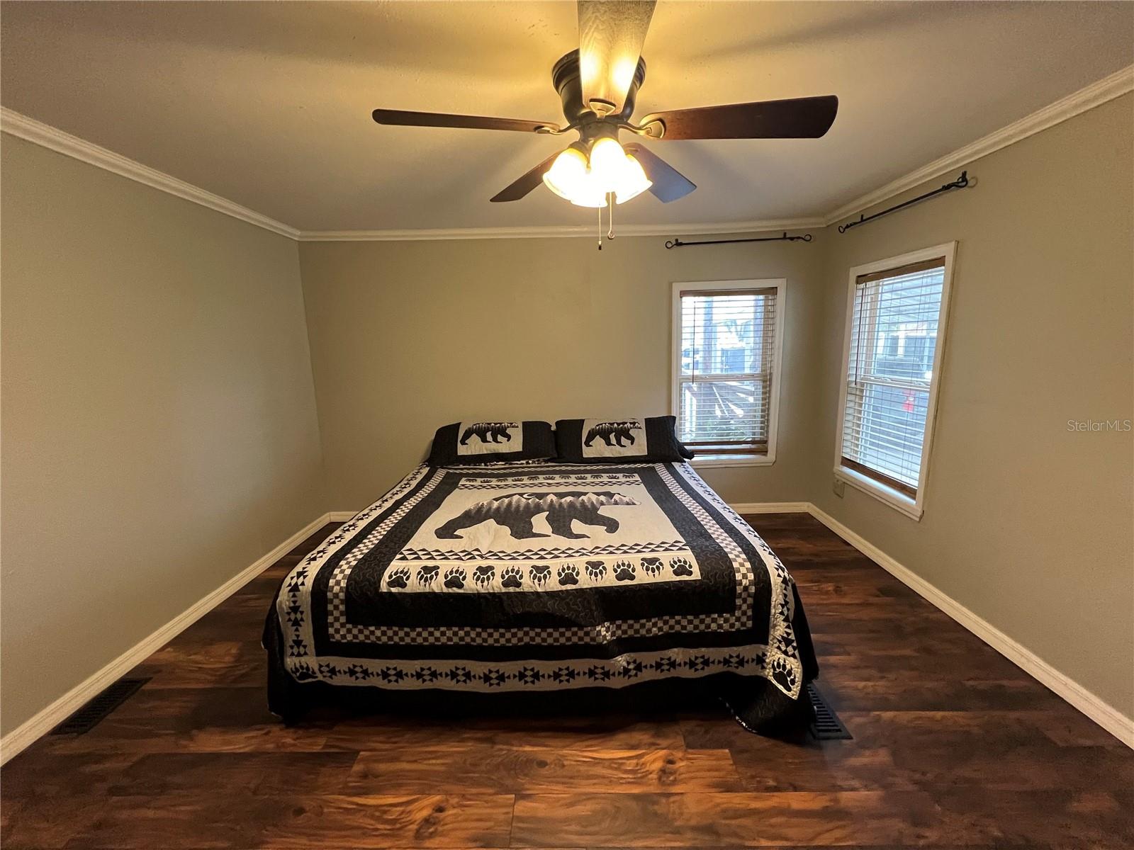 12601 COUNTRYLAND DR