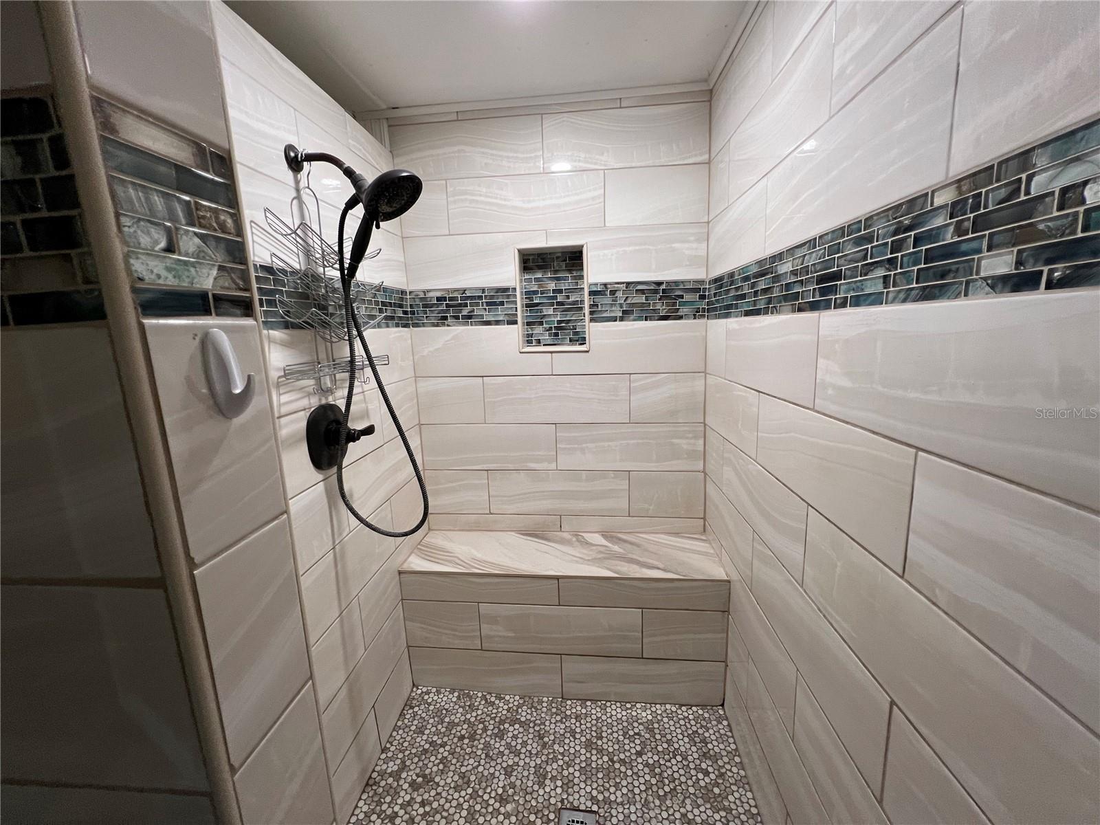 12601 COUNTRYLAND DR