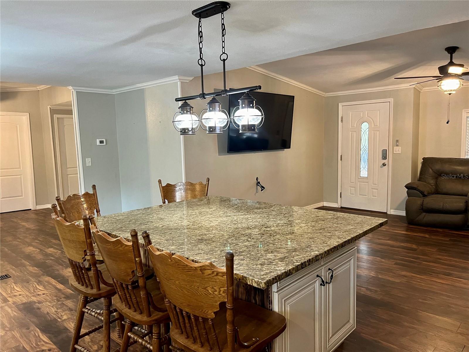 12601 COUNTRYLAND DR