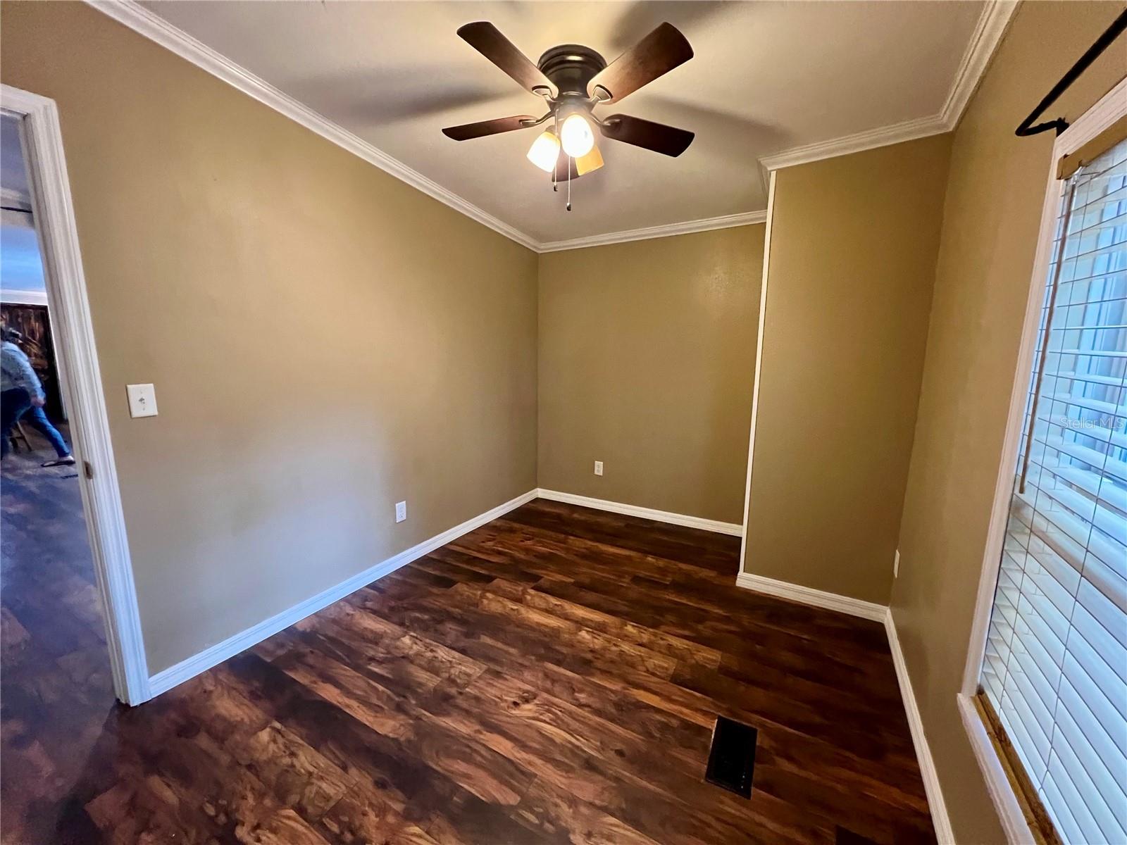 12601 COUNTRYLAND DR