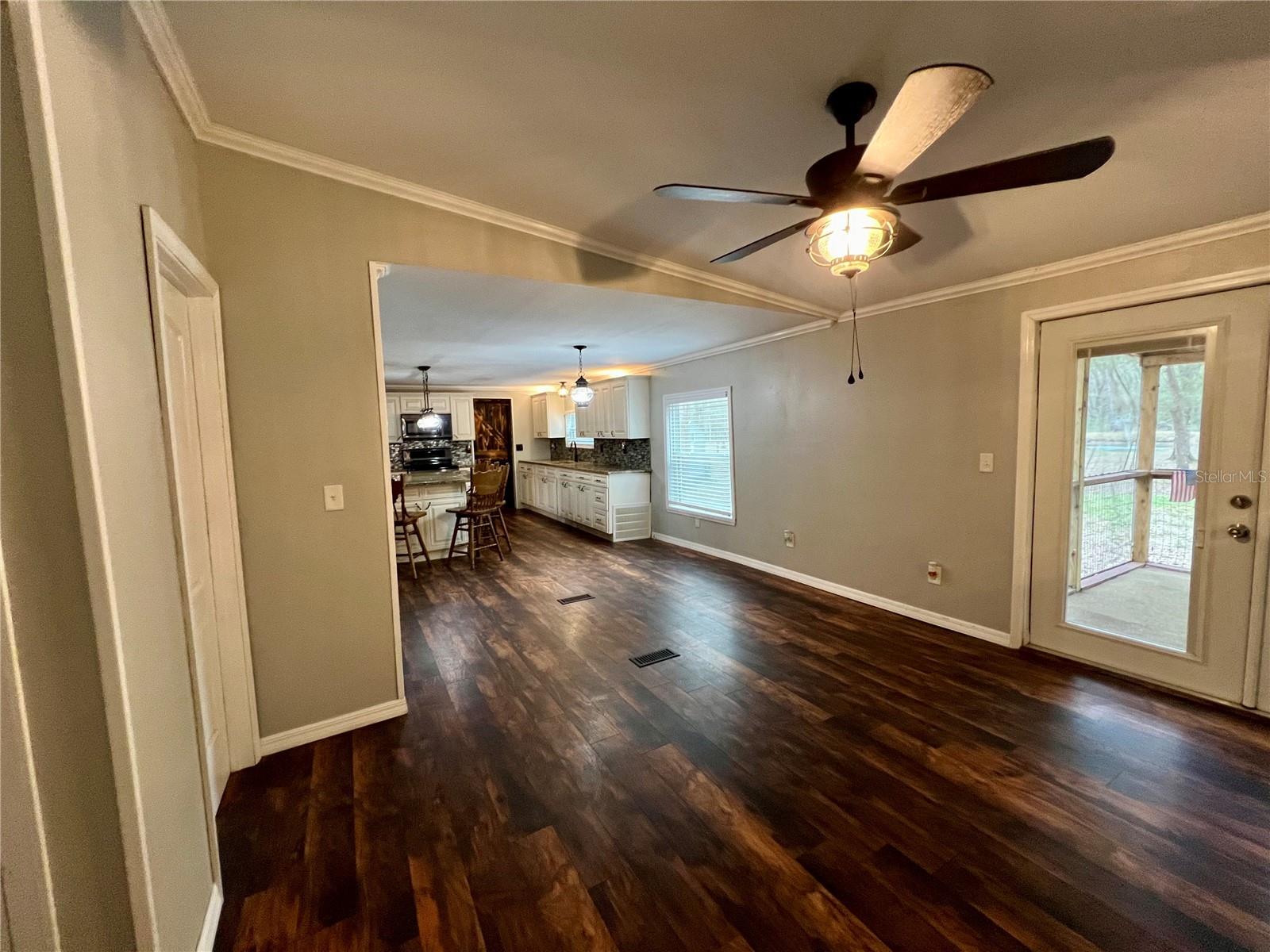 12601 COUNTRYLAND DR