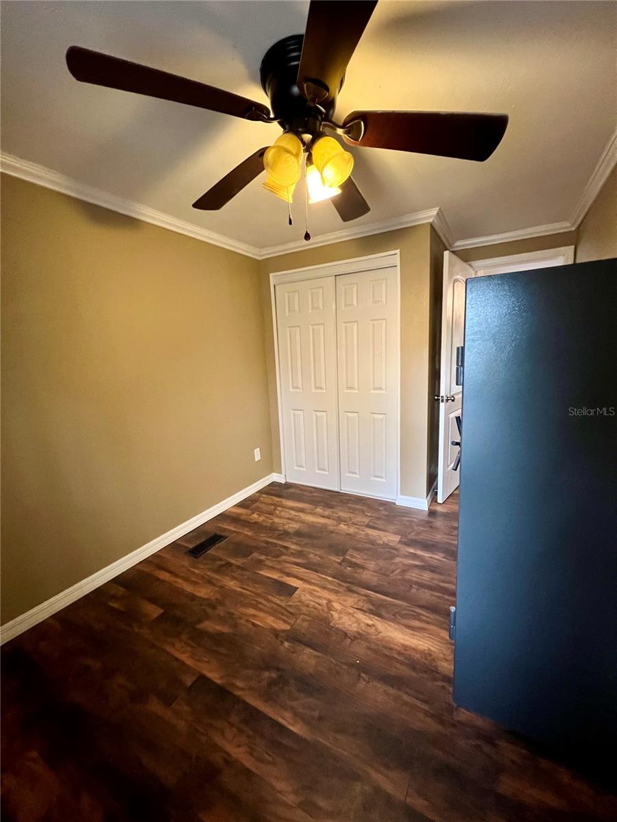 12601 COUNTRYLAND DR