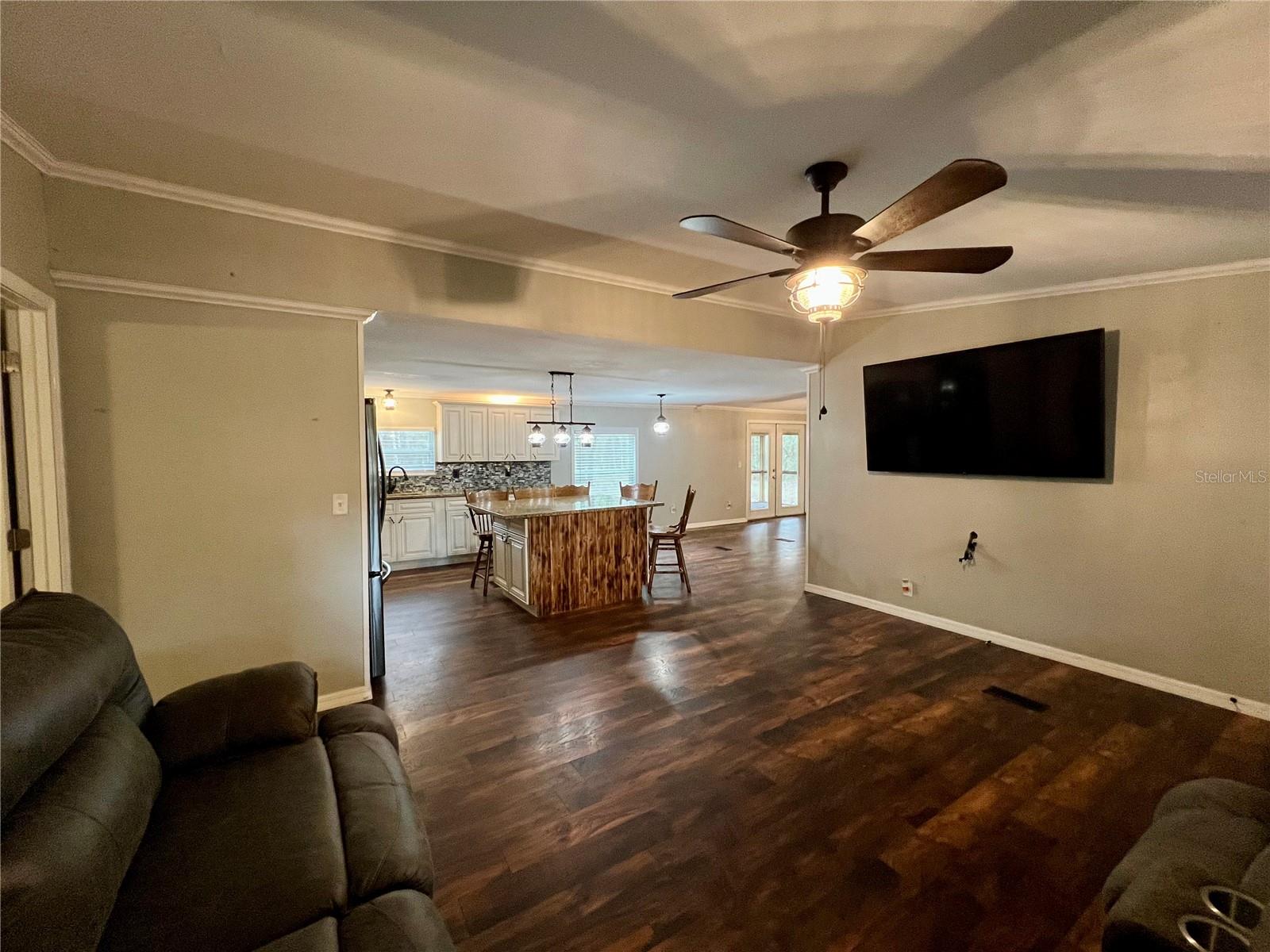 12601 COUNTRYLAND DR