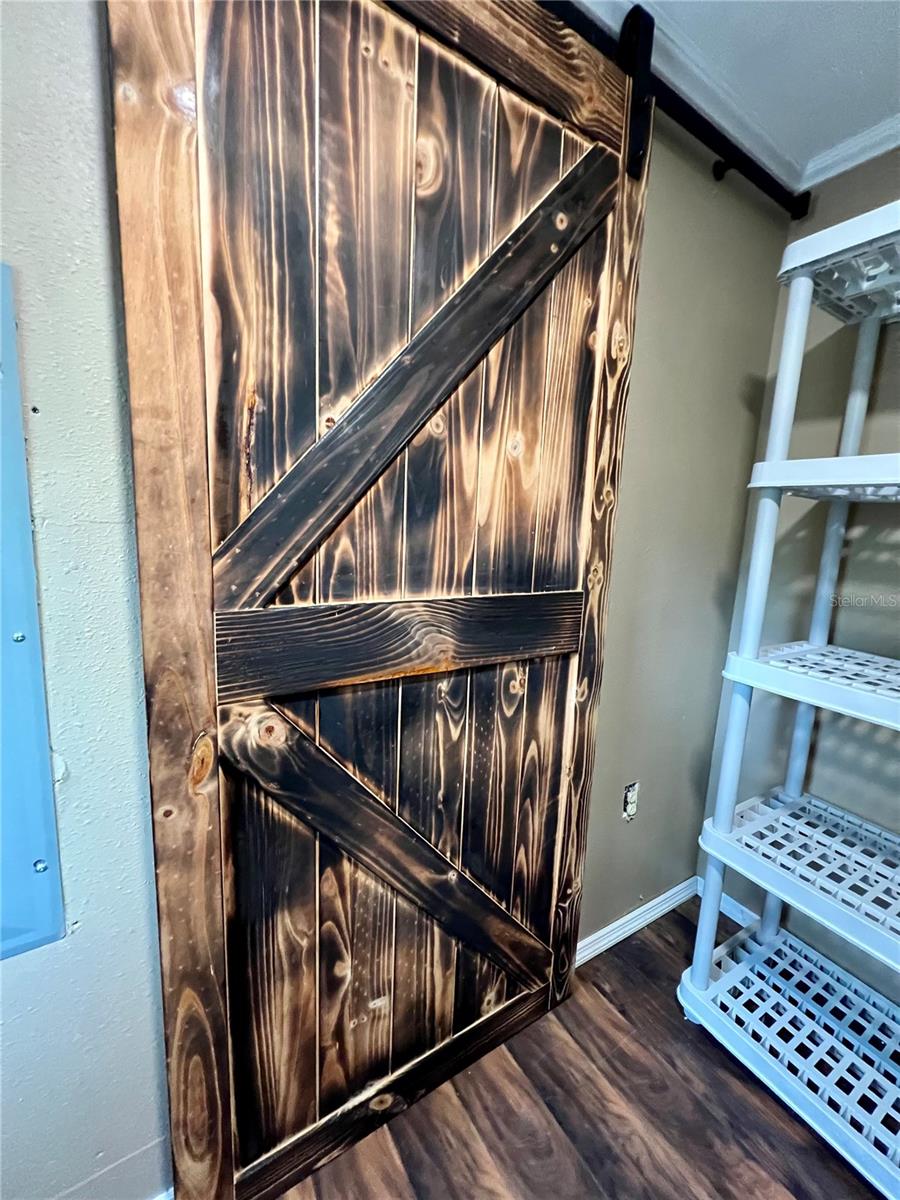 12601 COUNTRYLAND DR