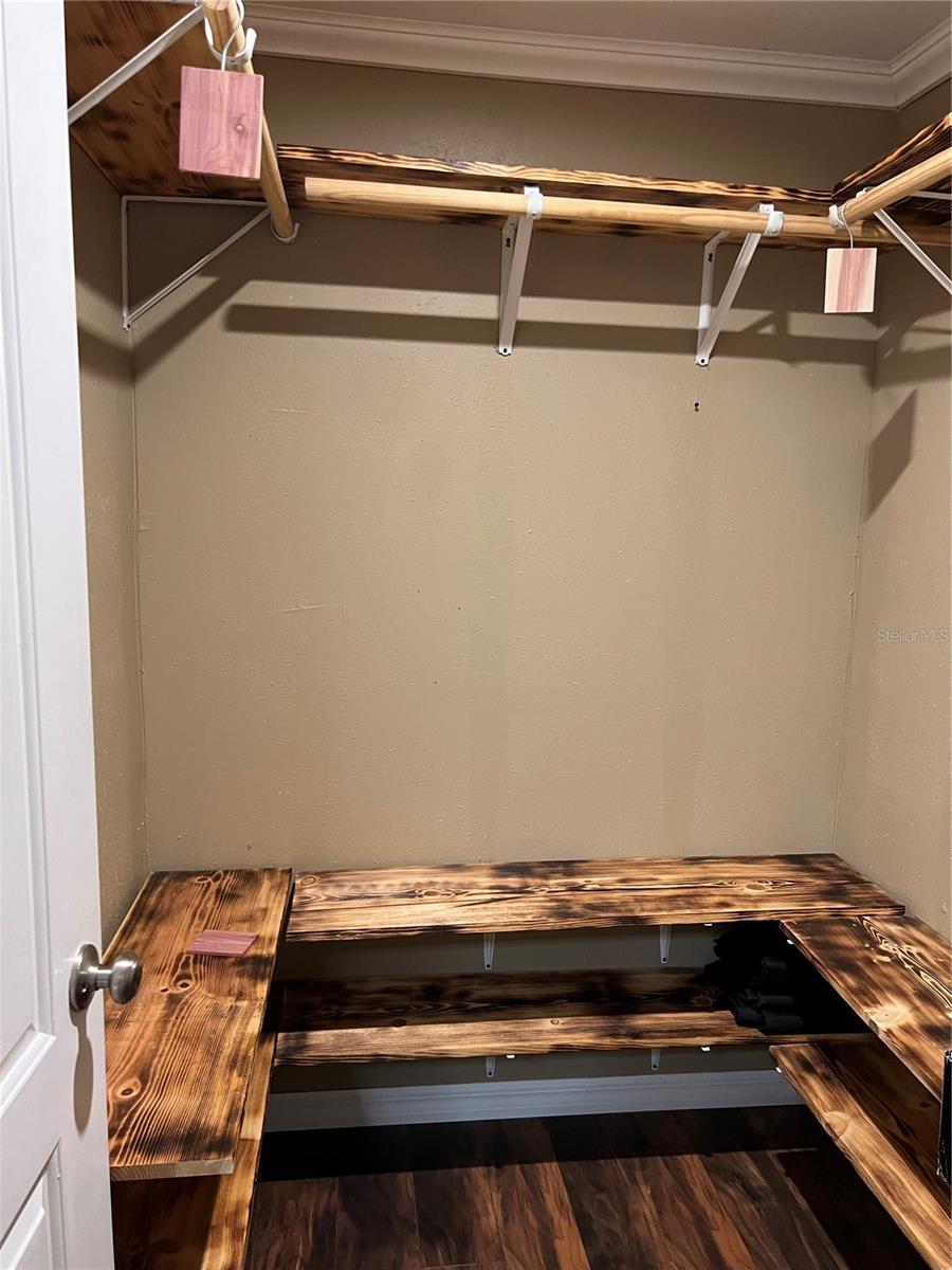 12601 COUNTRYLAND DR