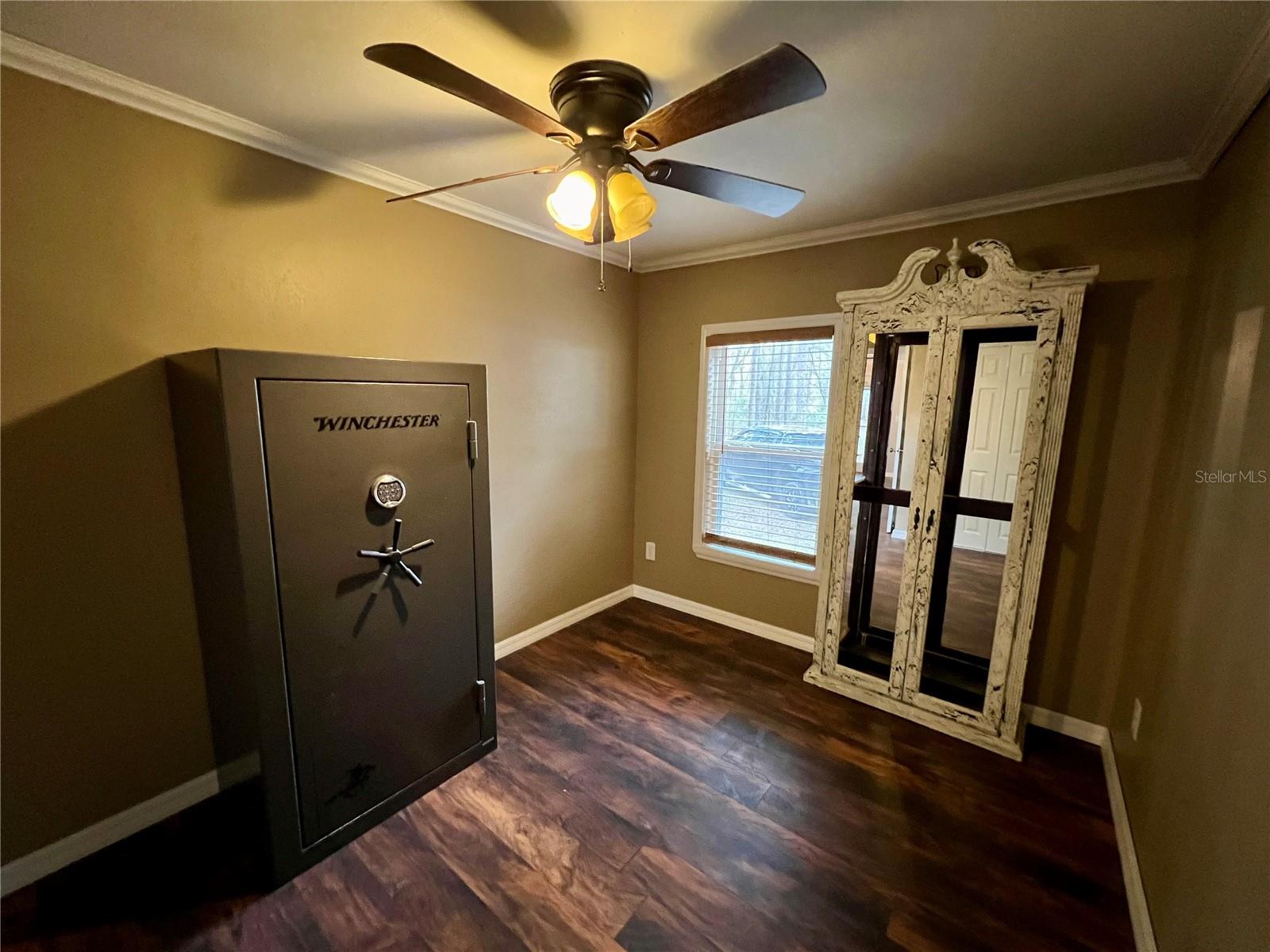 12601 COUNTRYLAND DR