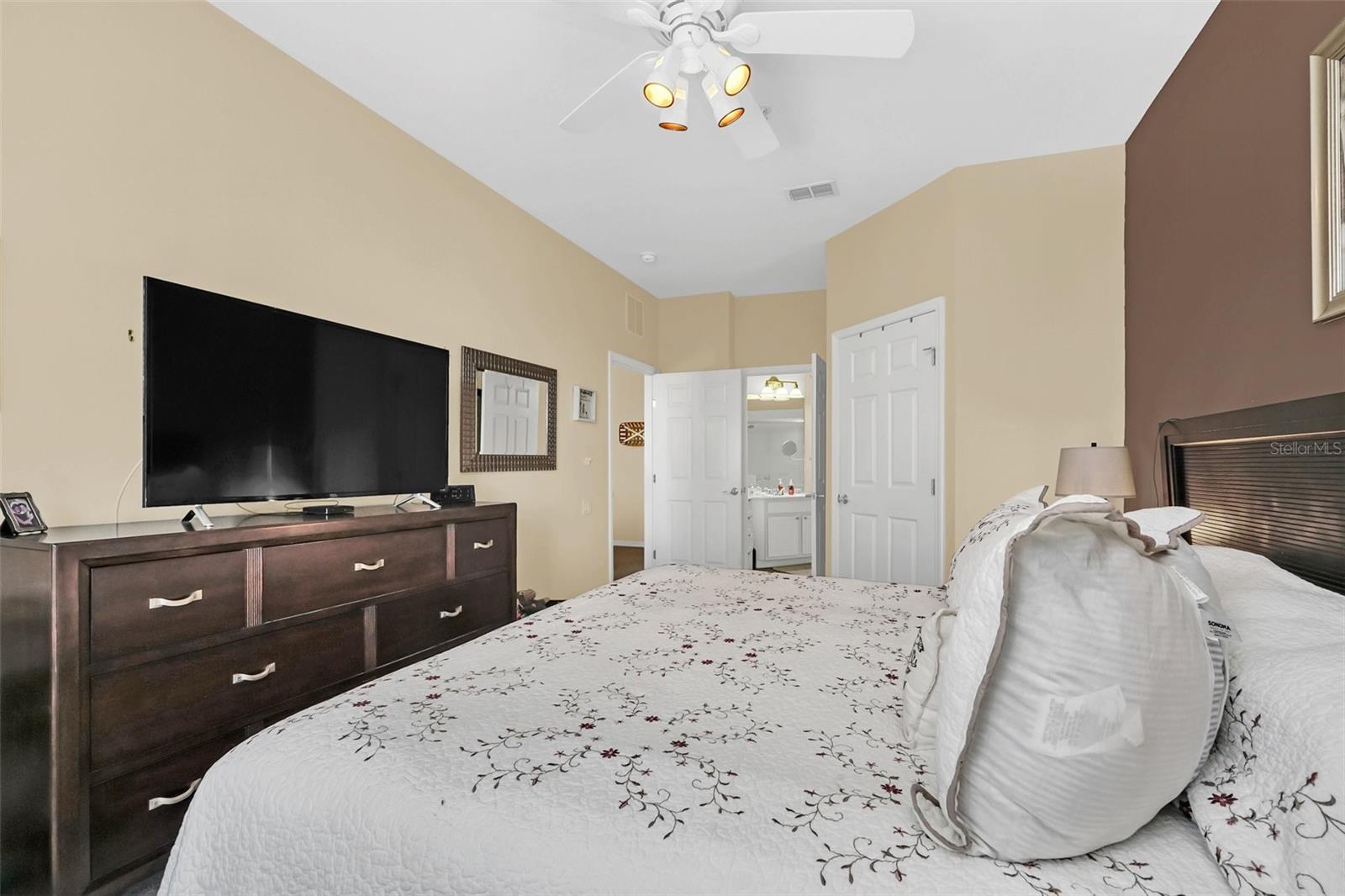 8306 PORTOFINO DR #203