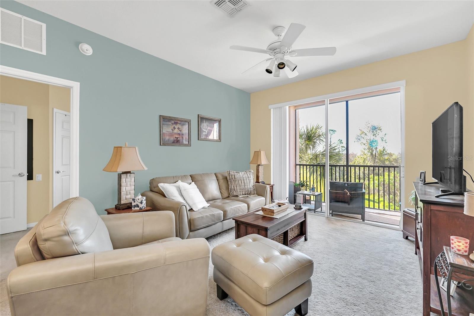 8306 PORTOFINO DR #203