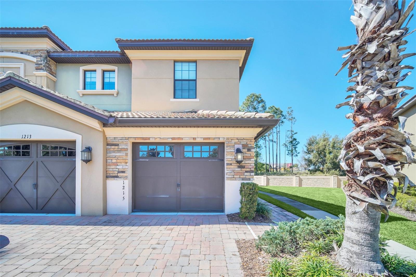 1215 LONG COVE LOOP #1215