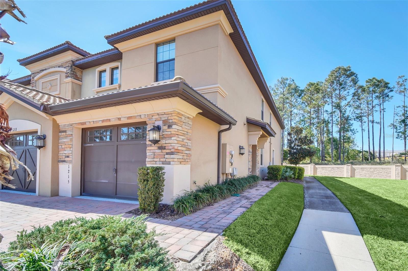 1215 LONG COVE LOOP #1215