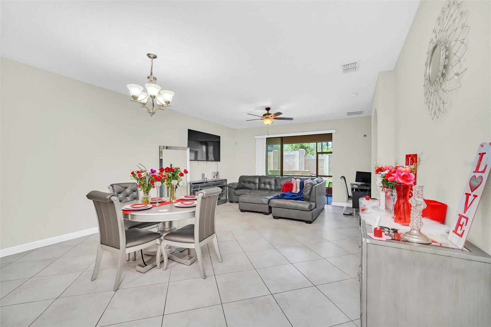 1215 LONG COVE LOOP #1215