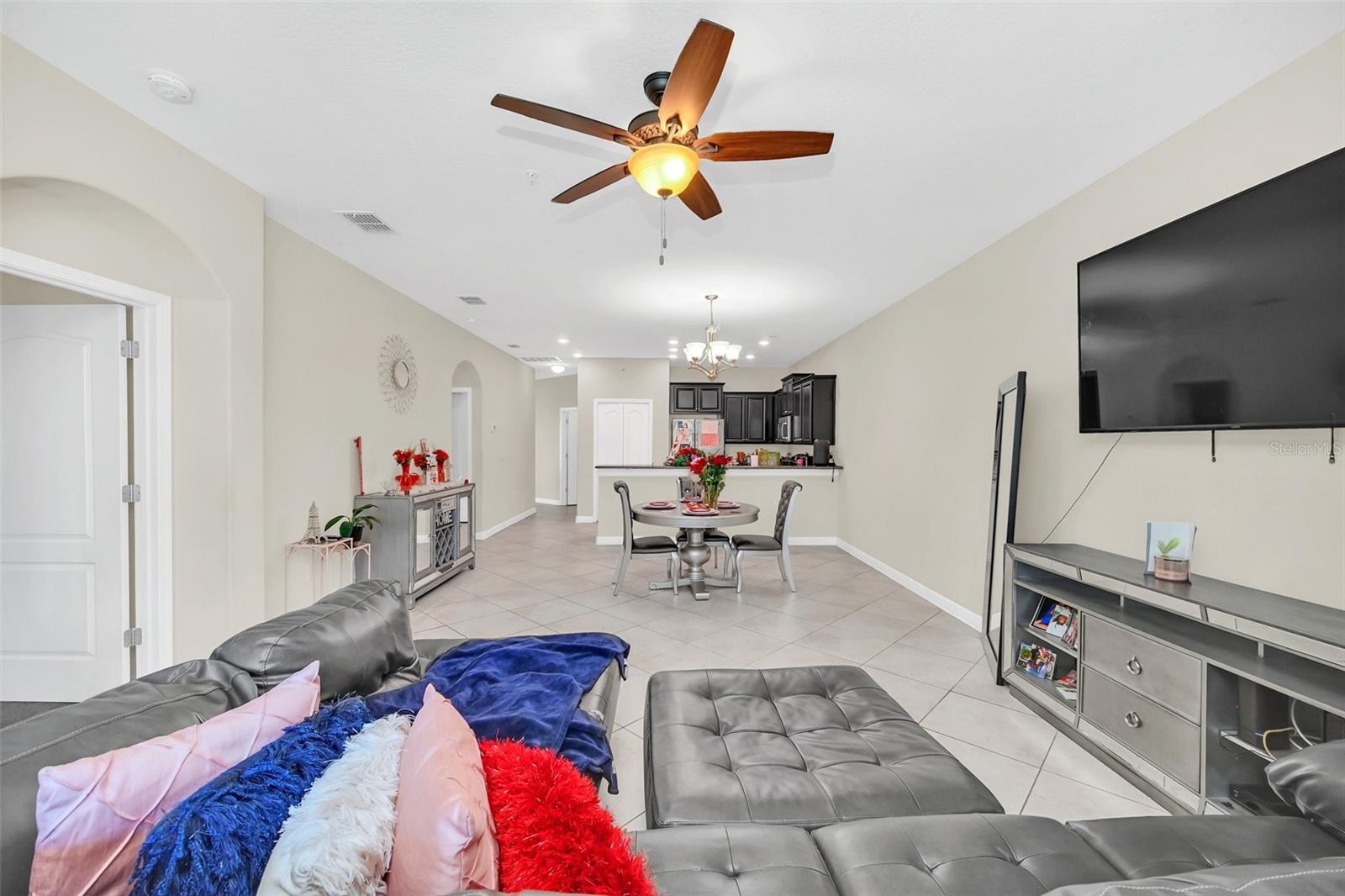 1215 LONG COVE LOOP #1215