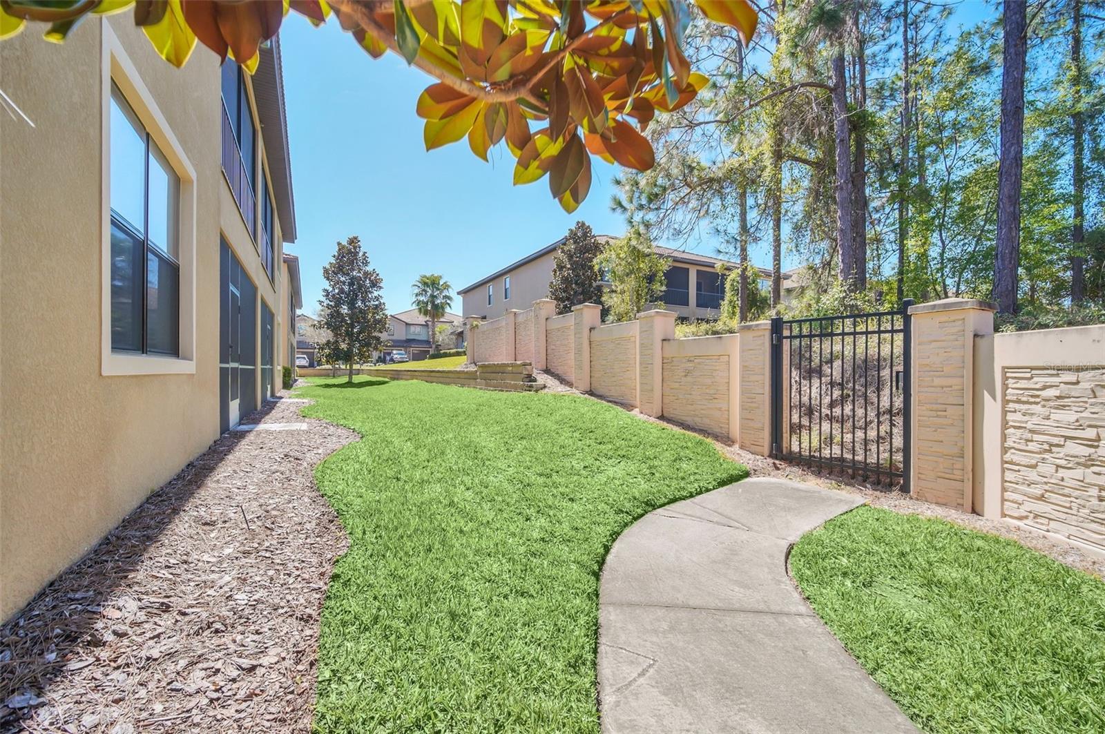 1215 LONG COVE LOOP #1215