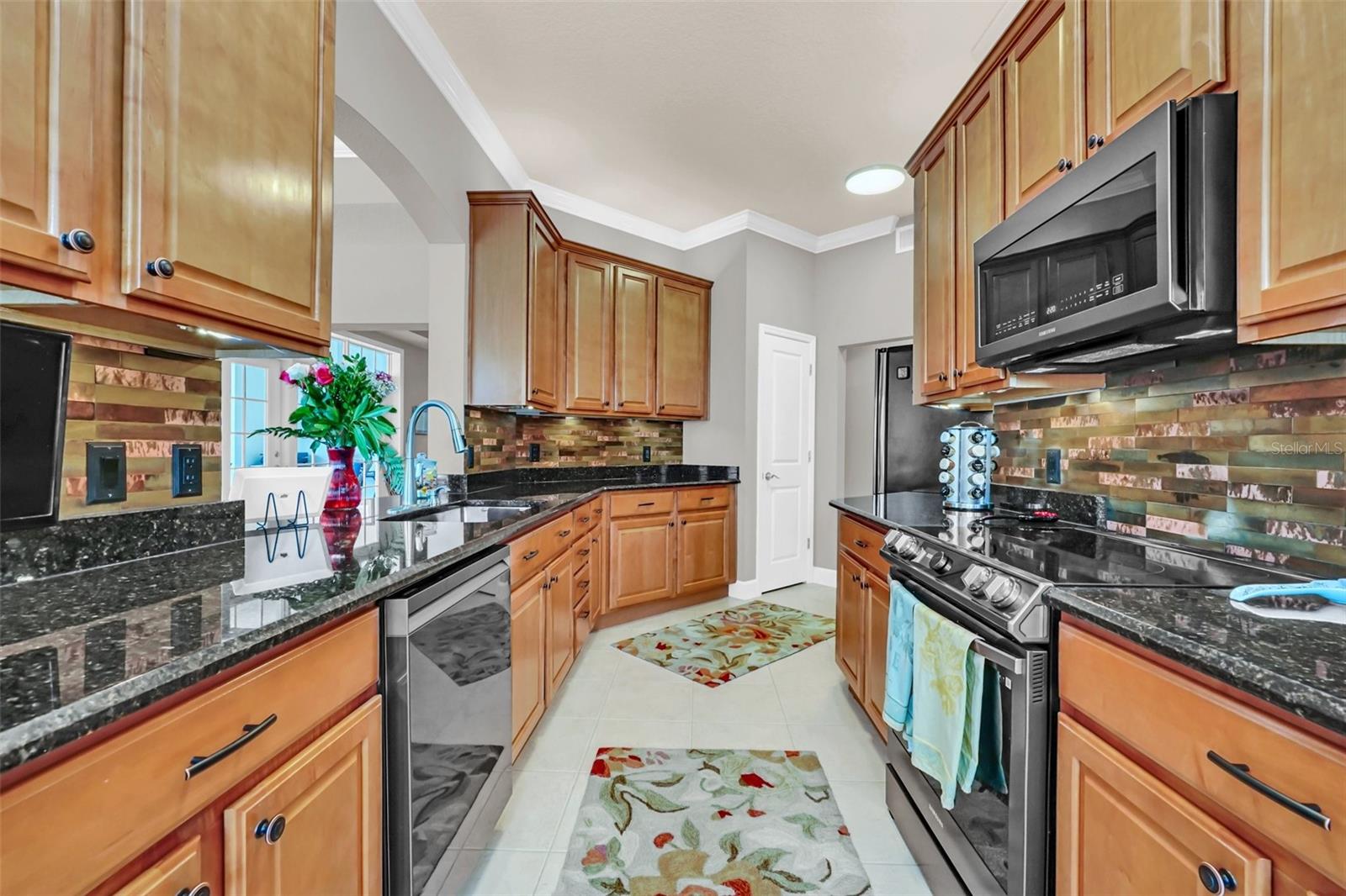 1400 CELEBRATION AVE #201