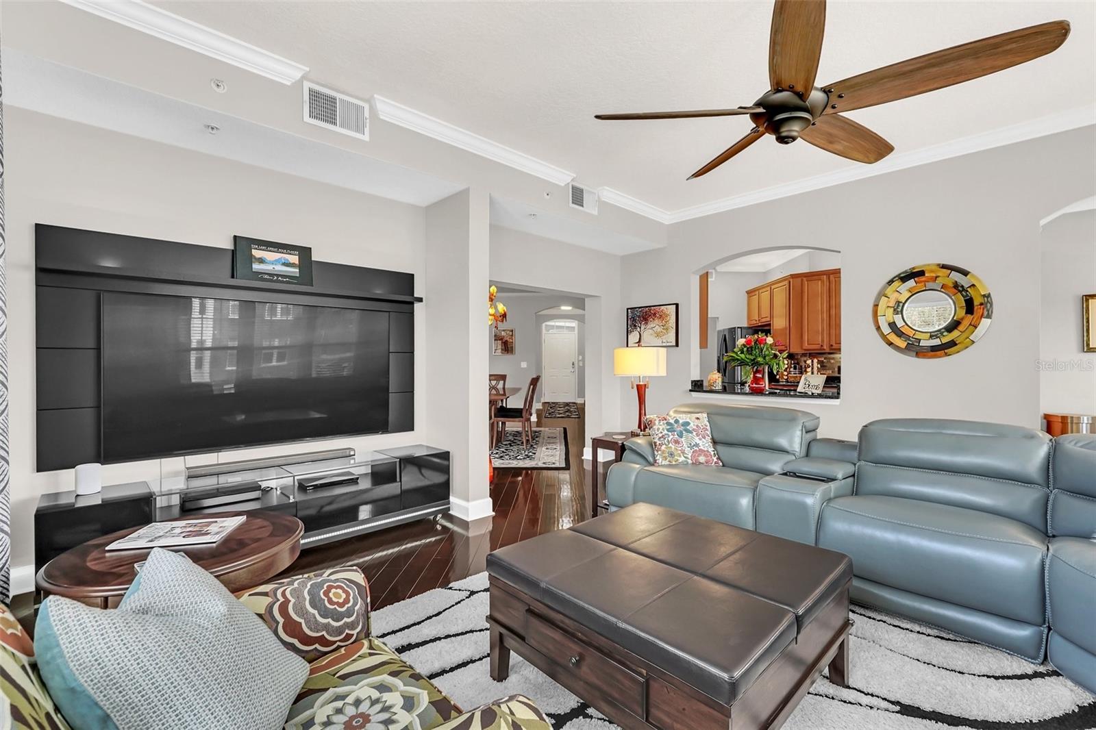 1400 CELEBRATION AVE #201