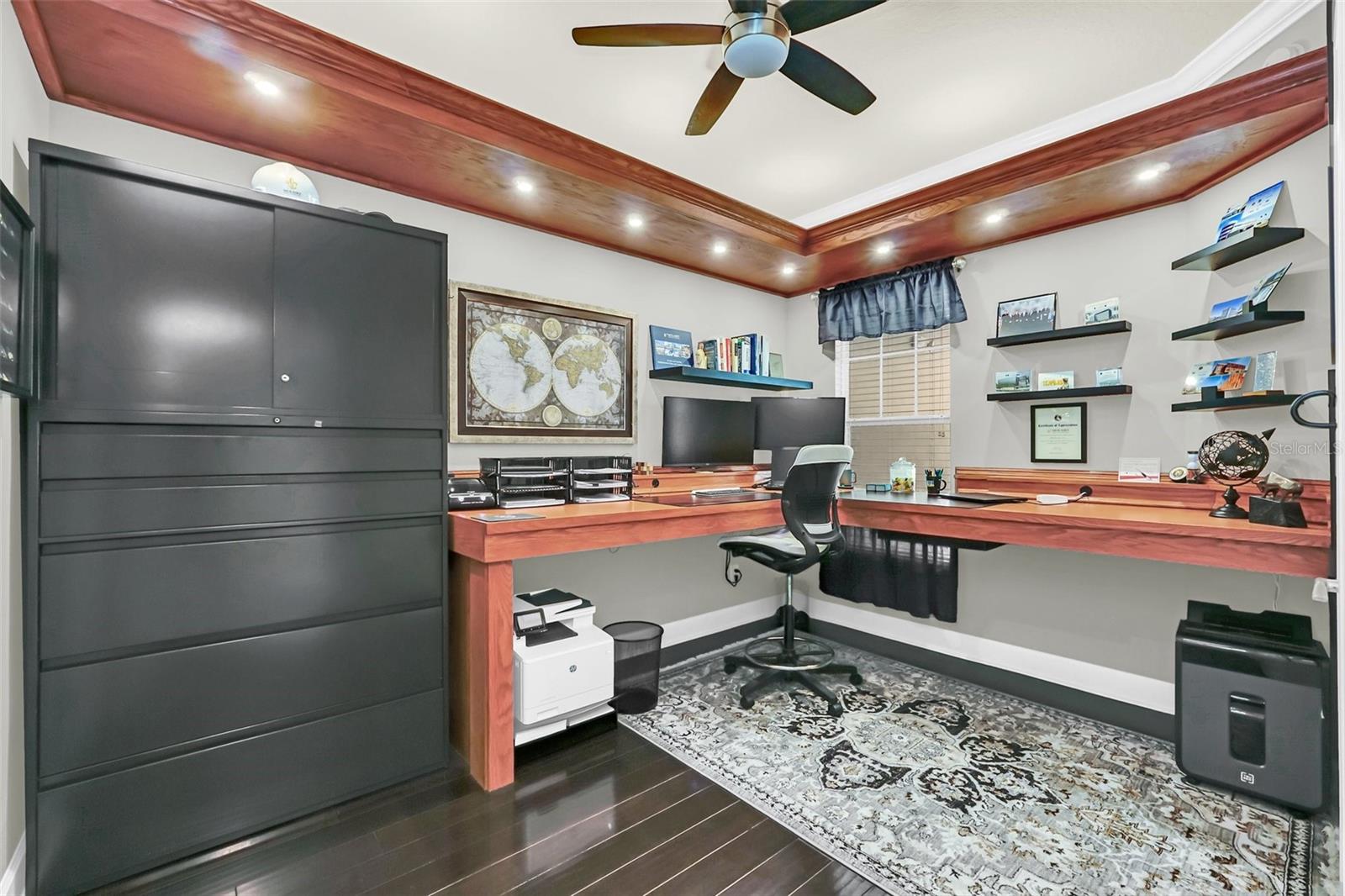 1400 CELEBRATION AVE #201