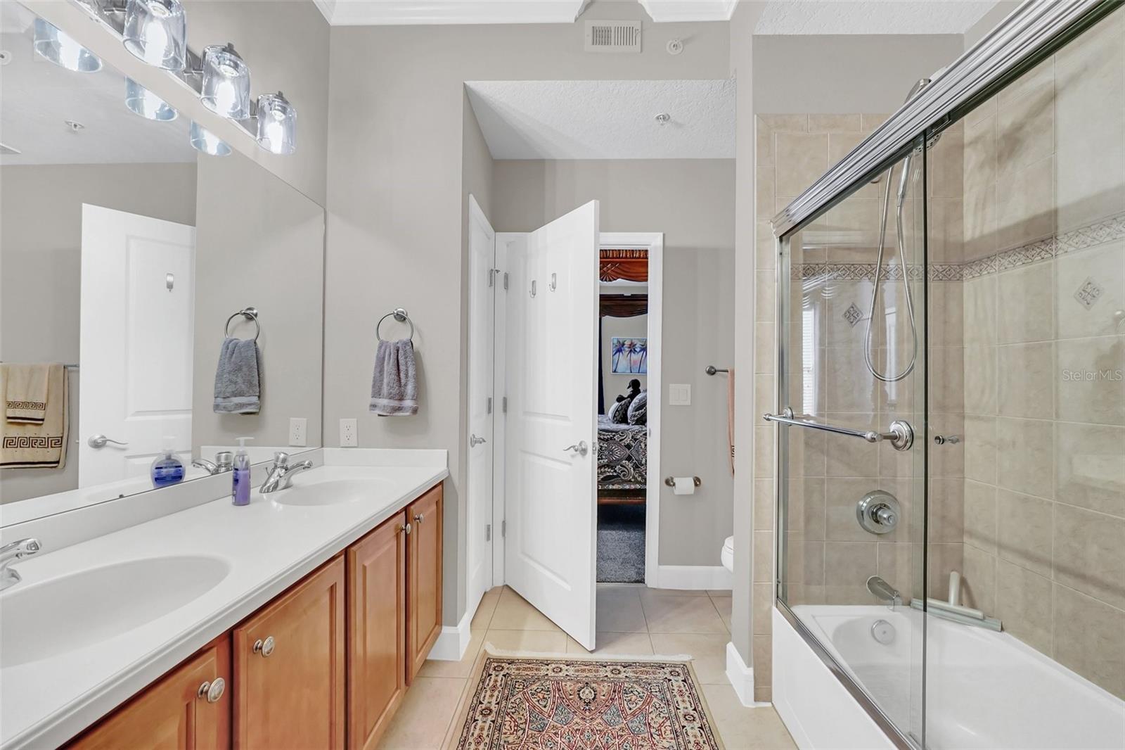 1400 CELEBRATION AVE #201