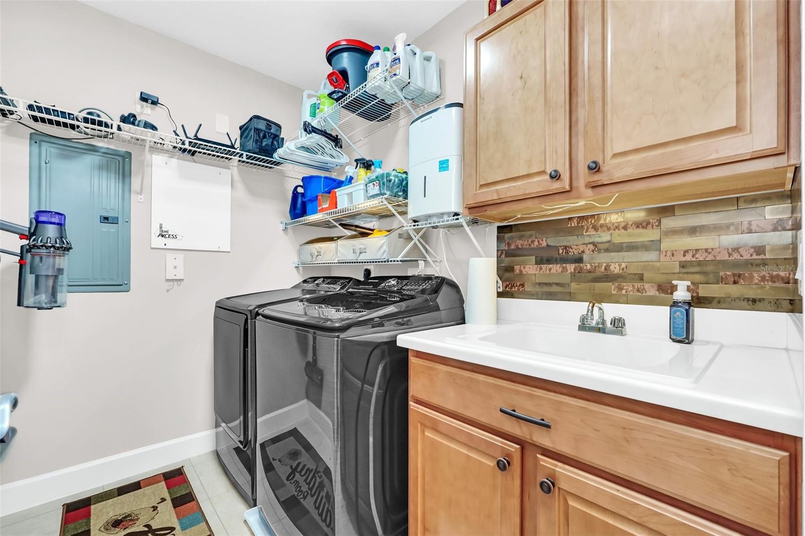 1400 CELEBRATION AVE #201