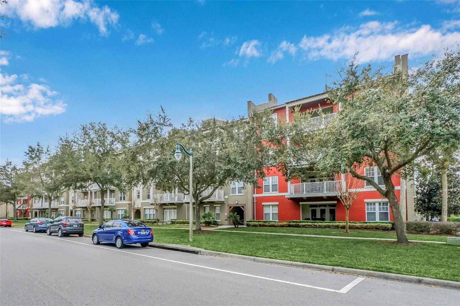 1400 CELEBRATION AVE #201